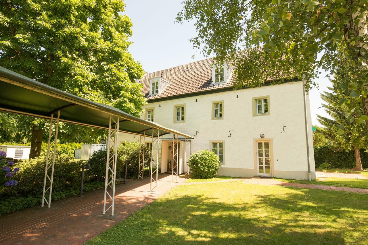 Hotel Gut Grossrotter Hof Кёльн Экстерьер фото