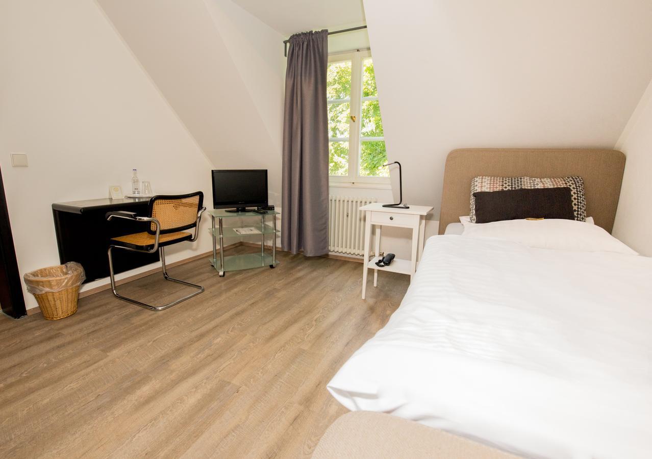 Hotel Gut Grossrotter Hof Кёльн Экстерьер фото